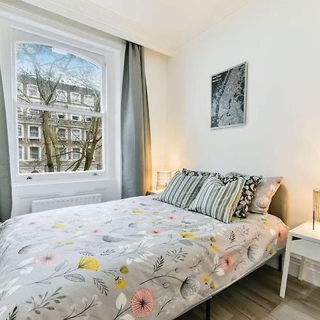 Knightsbridge Stylish Two Bedroom Apartment لندن المظهر الخارجي الصورة